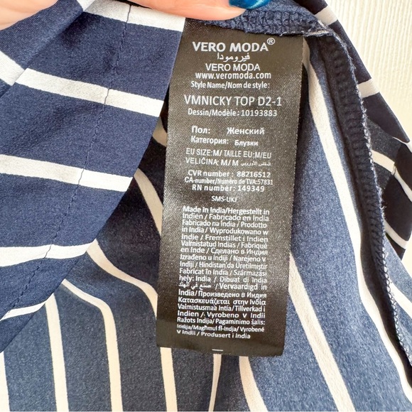 3/$30 - VERO MODA Blouse Top 3/4 Sleeves Navy & White Striped Women's - Size M - Picture 6 of 9